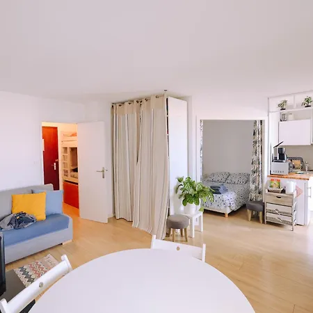 Cosy Proche De La Plage. *