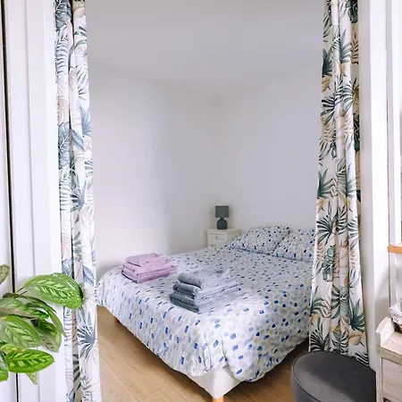 Cosy Proche De La Plage. * סניוס